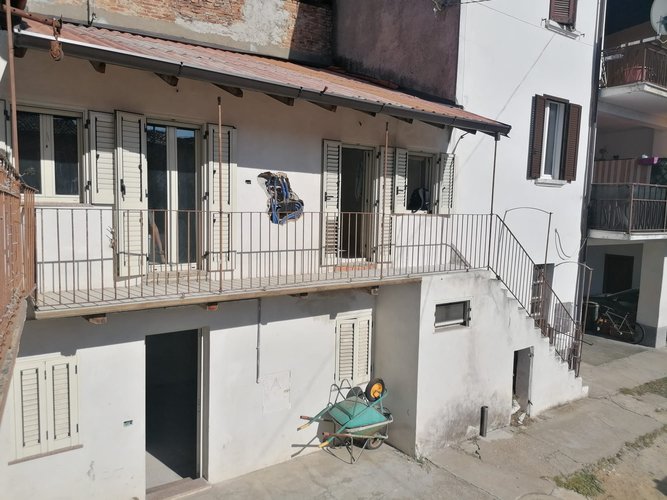 PORZIONE DI CASA RISTRUTTURATA Guanzate