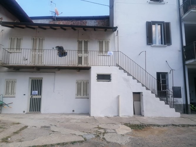 PORZIONE DI CASA RISTRUTTURATA Guanzate