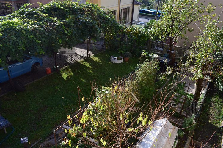 Zogno centro grande appartamento, esente da spese, con cantina e posto auto Zogno