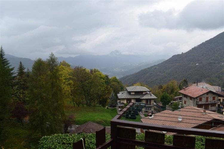 Aviatico ottimo indipendente trilocale con ampie terrazze, cantina e box Aviatico