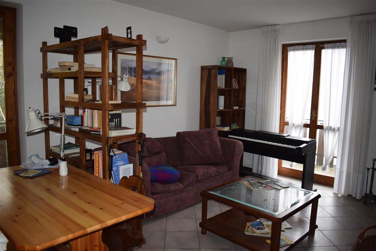 Aviatico ottimo indipendente trilocale con ampie terrazze, cantina e box Aviatico