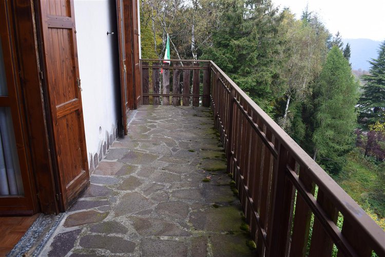 Aviatico ottimo indipendente trilocale con ampie terrazze, cantina e box Aviatico