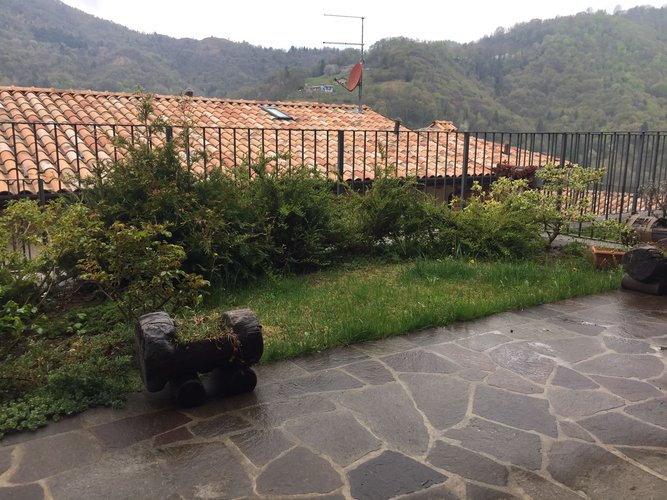 VILLINO MONTANO CON PIETRA A VISTA! Serina