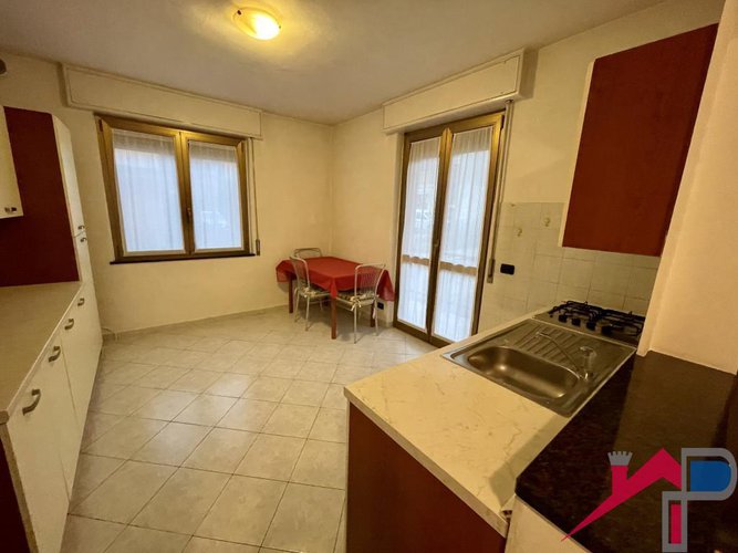 Ambivere ampio bilocale Ambivere