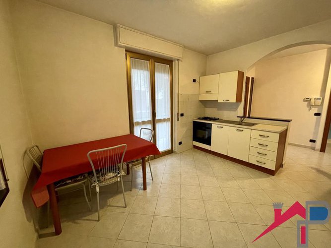 Ambivere ampio bilocale Ambivere