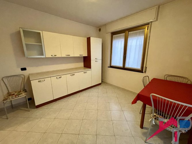 Ambivere ampio bilocale Ambivere