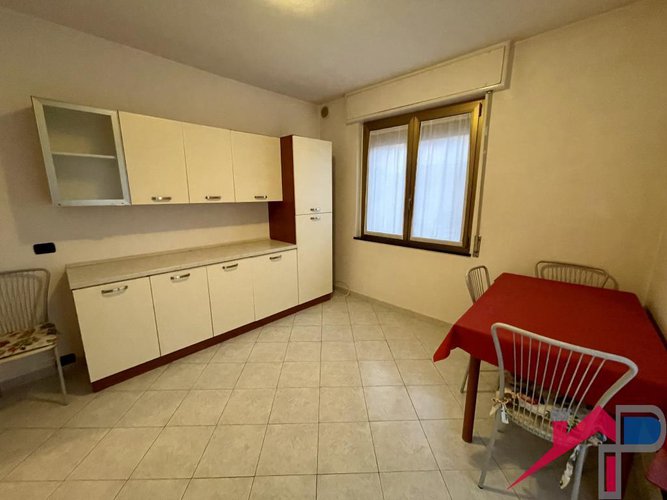 Ambivere ampio bilocale Ambivere