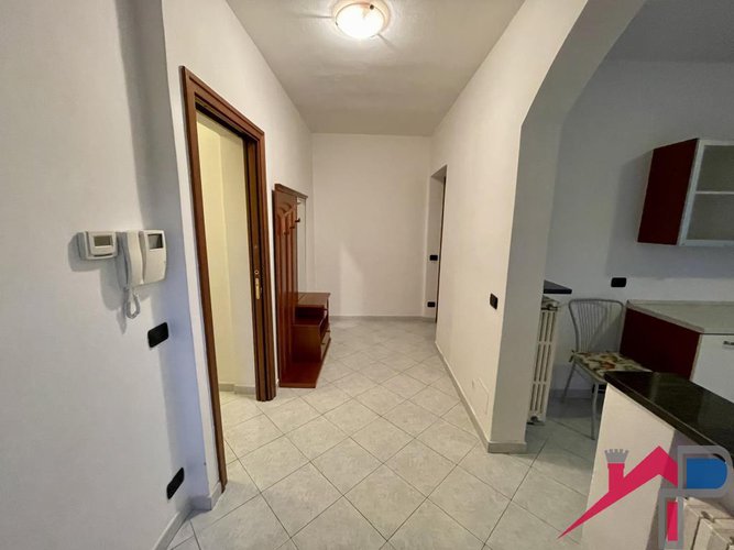 Ambivere ampio bilocale Ambivere