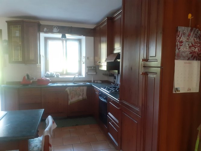 PORZIONE DI CASA IMMERSA NEL VERDE!! Zogno