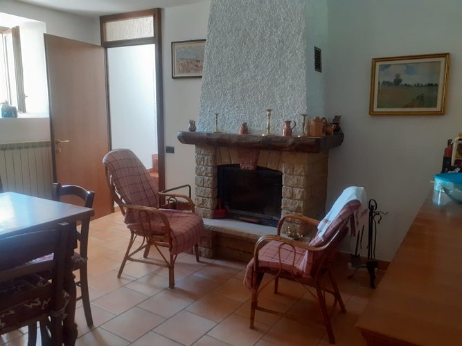 PORZIONE DI CASA IMMERSA NEL VERDE!! Zogno