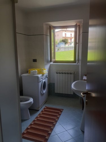 PORZIONE DI CASA IMMERSA NEL VERDE!! Zogno