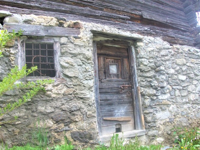 CARATTERISTICO RUSTICHETTO! Valleve