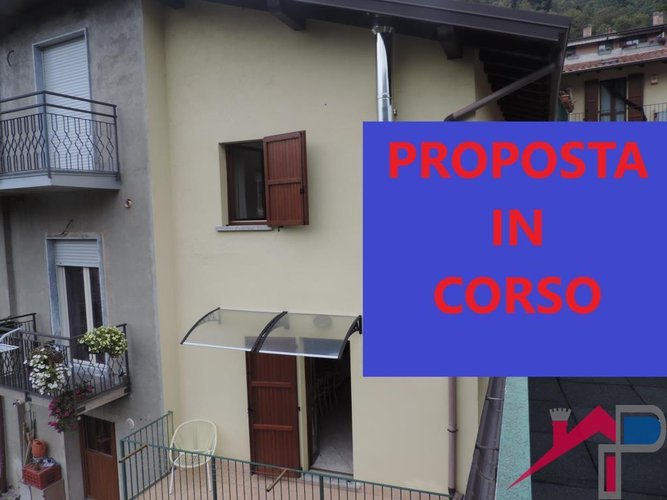 Pontida Porzione di casa terra/tetto con giardino Pontida