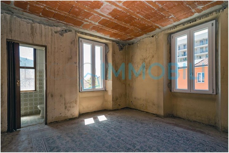 CASA LIBERTY INDIPENDENTE CON TERRAZZO Lecco