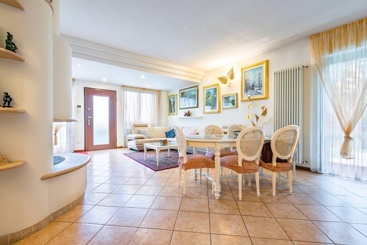 Villa a schiera Albino