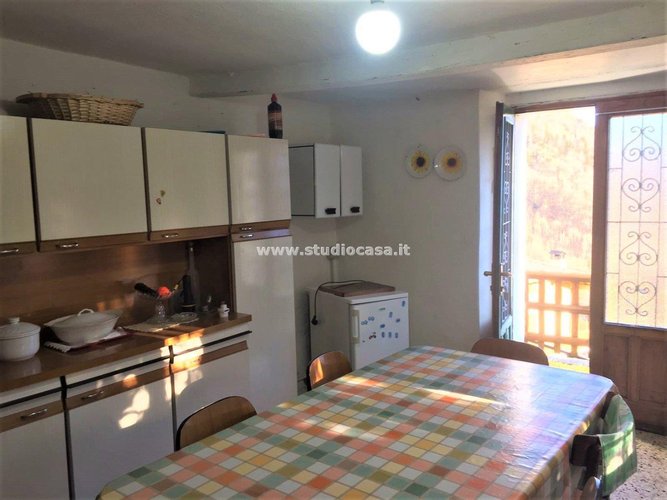 VISTA MOZZAFIATO. . SOLE DALLA MATTINA ALLA SERA! Valtorta