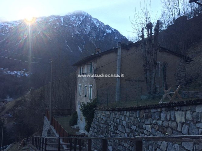 VISTA MOZZAFIATO. . SOLE DALLA MATTINA ALLA SERA! Valtorta