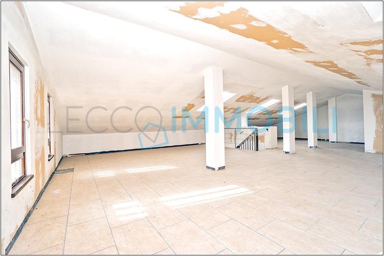 QUADRILOCALE SU DUE LIVELLI Civate