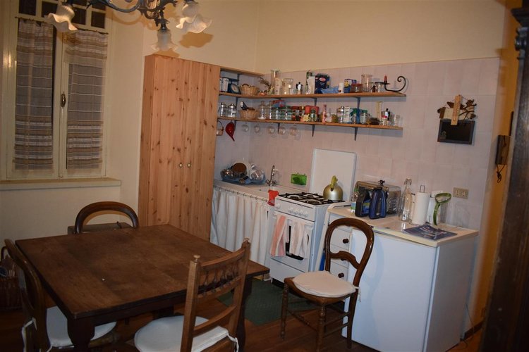 Oltre il Colle zona esclusiva, in parco secolare, trilocale con camino, cantina e box Oltre il Colle