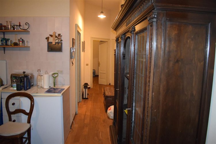 Oltre il Colle zona esclusiva, in parco secolare, trilocale con camino, cantina e box Oltre il Colle