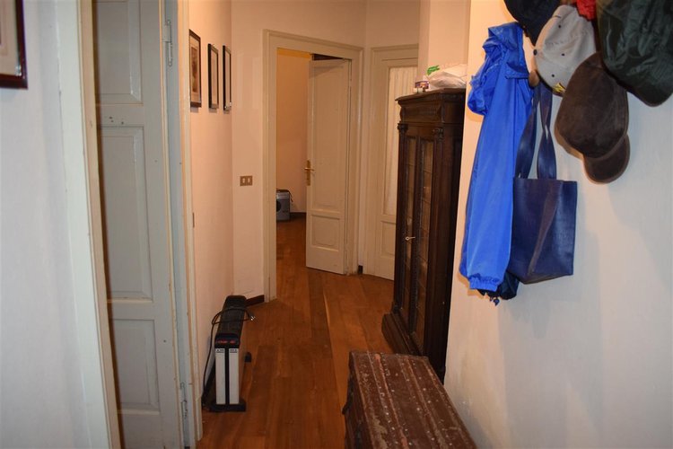 Oltre il Colle zona esclusiva, in parco secolare, trilocale con camino, cantina e box Oltre il Colle