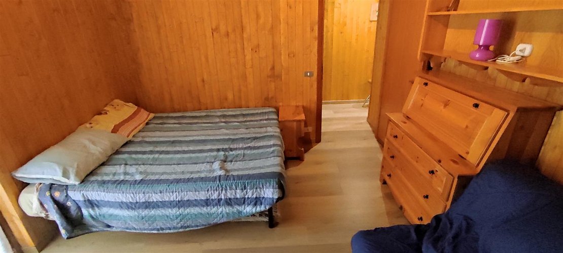 Zogno mt. 1000, in posizione assolata e magnifica, bilocale con balconata panoramica e camino Zogno