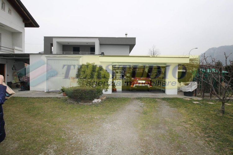Villa o villino Cisano Bergamasco