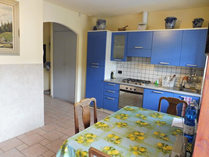 SPAZIOSO BILOCALE RIATTATO A NUOVO Trescore Balneario