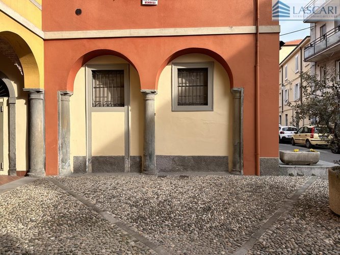 Negozio - Rif. 2550 Alzano Lombardo