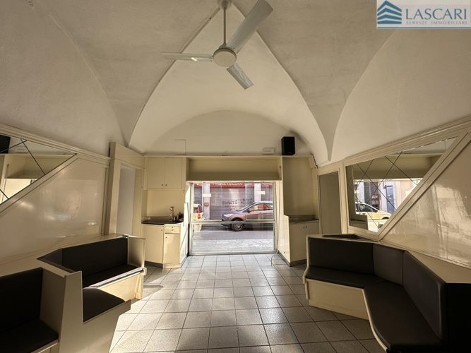 Negozio - Rif. 2550 Alzano Lombardo