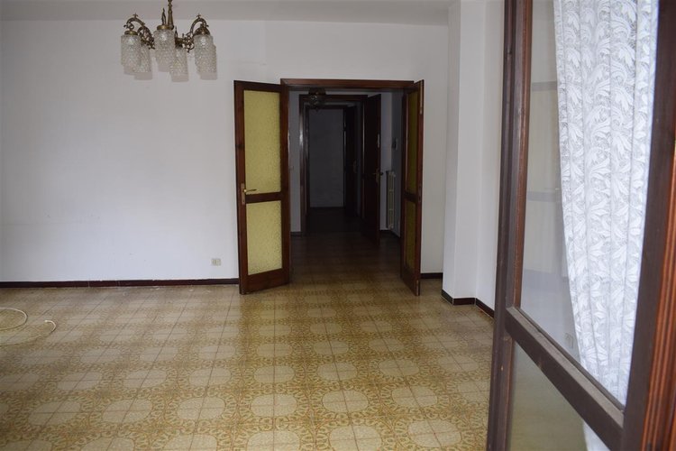 Oltre il Colle, vista cime Prealpi Orobie, affarone intero fabbricato con 3 alloggi + negozio Oltre il Colle