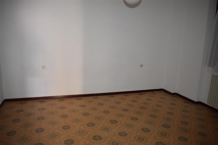 Oltre il Colle, vista cime Prealpi Orobie, affarone intero fabbricato con 3 alloggi + negozio Oltre il Colle