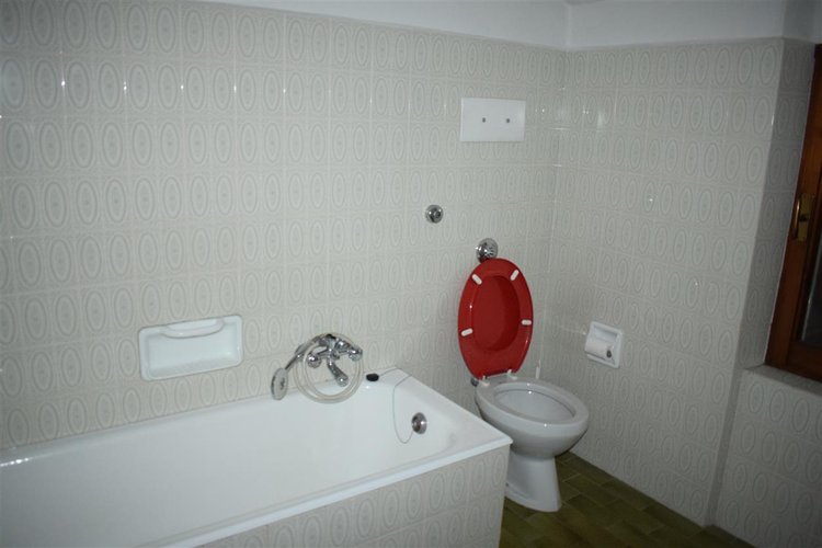 Oltre il Colle, vista cime Prealpi Orobie, affarone intero fabbricato con 3 alloggi + negozio Oltre il Colle