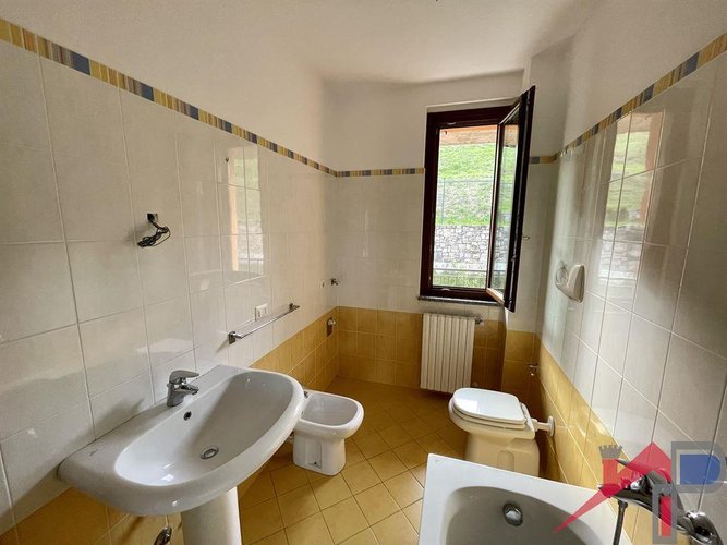 Trilocale con doppio box Cisano Bergamasco