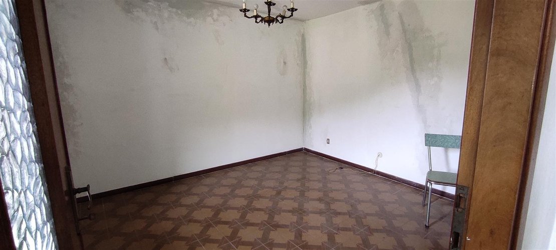 Sant’Omobono Terme vendesi ampia porzione di casa con cortile e giardino Sant'Omobono Terme