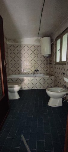 Sant’Omobono Terme vendesi ampia porzione di casa con cortile e giardino Sant'Omobono Terme