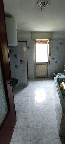 Sant’Omobono Terme vendesi ampia porzione di casa con cortile e giardino Sant'Omobono Terme