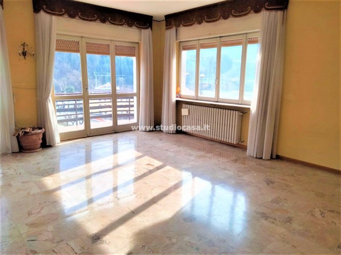 CENTRALE E LUMINOSISSIMA! Zogno