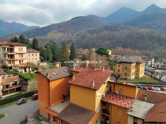 CENTRALE E LUMINOSISSIMA! Zogno
