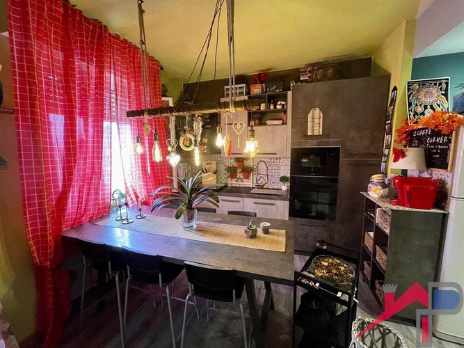 Ampio quadrilocale ristrutturato Cisano Bergamasco