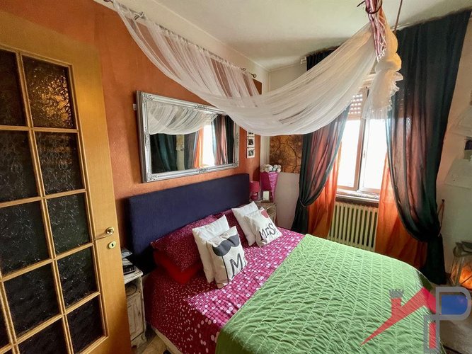 Ampio quadrilocale ristrutturato Cisano Bergamasco