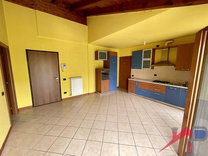 Caprino bilocale con box Caprino Bergamasco