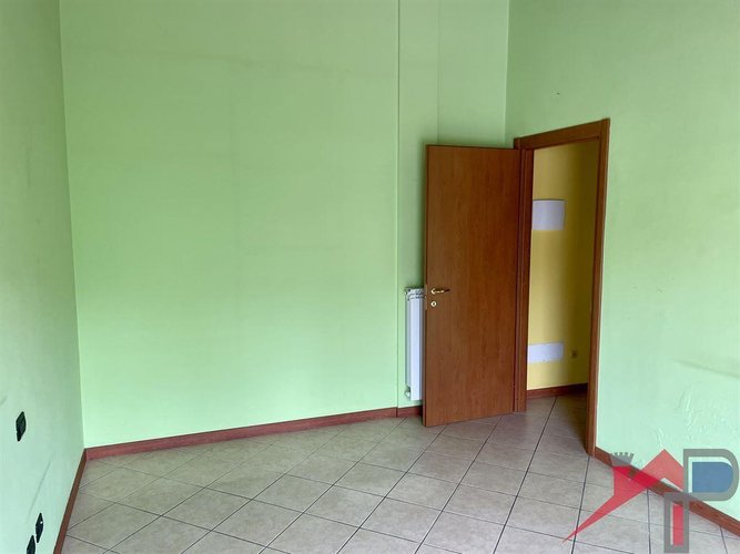 Caprino bilocale con box Caprino Bergamasco