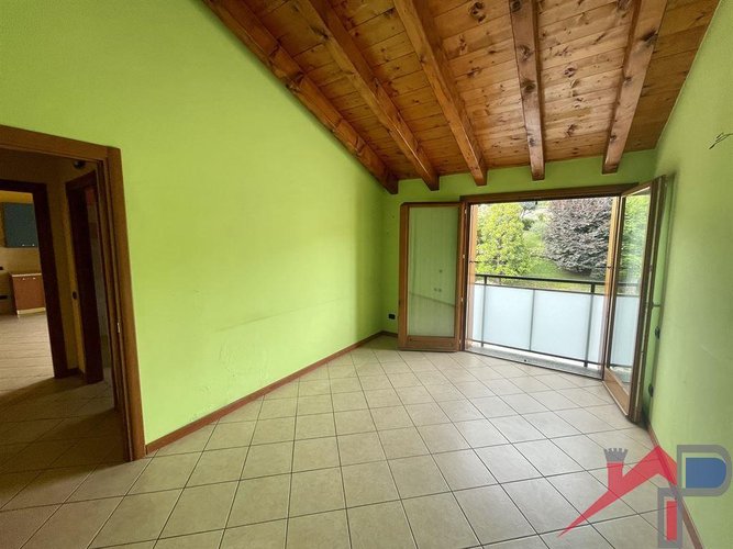 Caprino bilocale con box Caprino Bergamasco