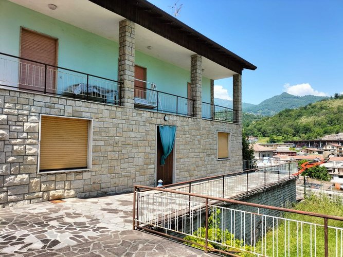 SANT'OMOBONO TERME CASA PLURIFAMILIARE Sant'Omobono Terme