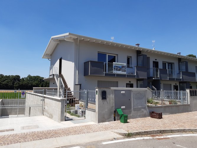 IN VILLA NUOVO APP.TO 3 LOCALI PIANO PRIMO E ULTIMO Grassobbio