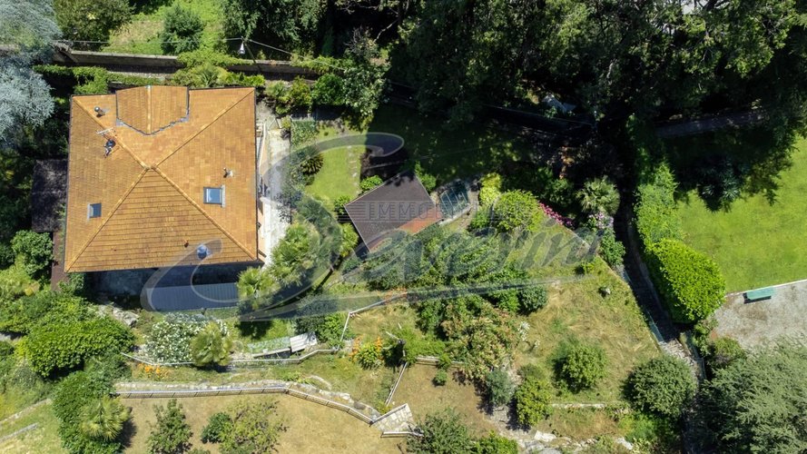 Villa singola Carate Urio