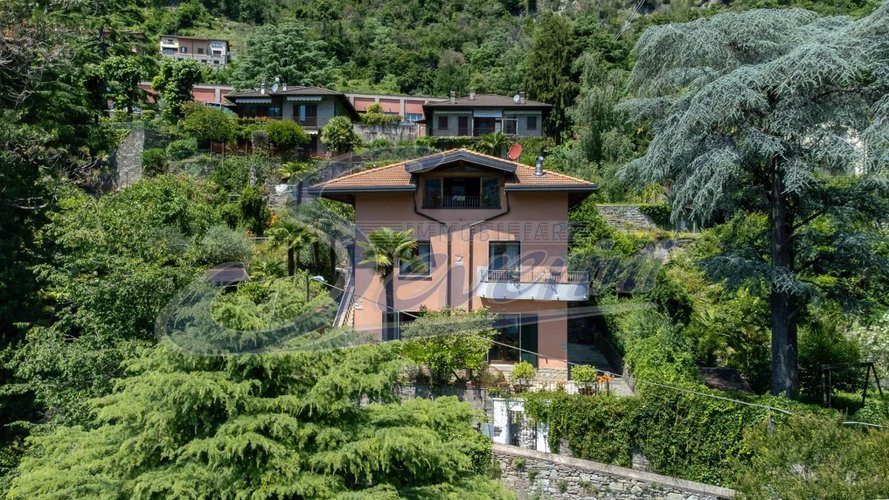 Villa singola Carate Urio