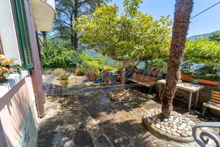 Villa singola Carate Urio