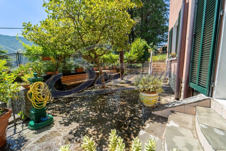 Villa singola Carate Urio